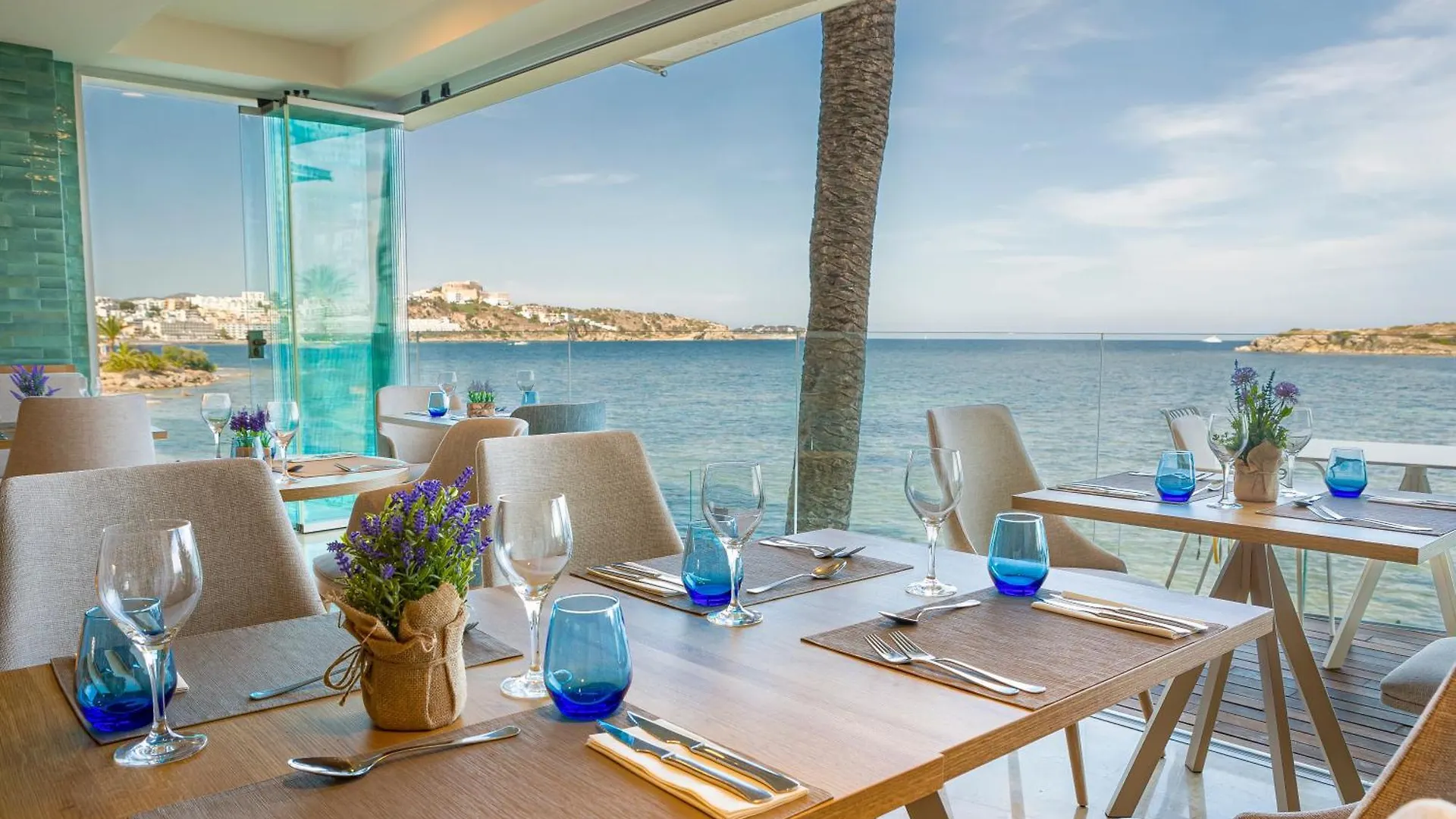 Hotel Torre Del Mar - Ibiza Playa d'en Bossa 4*,