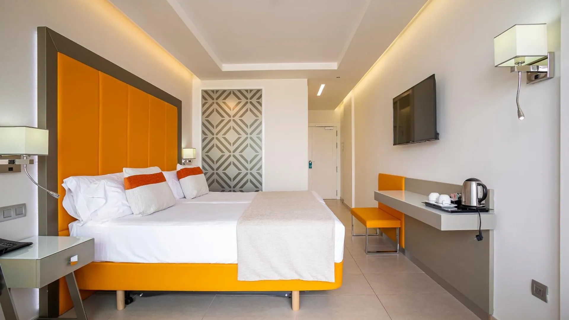Hotel Torre Del Mar - Ibiza Playa d'en Bossa